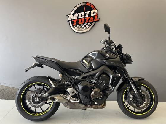 YAMAHA MT-09 